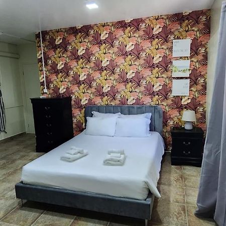 Cozy Studio Apartment Minutes From The Beach Willemstad Exterior foto